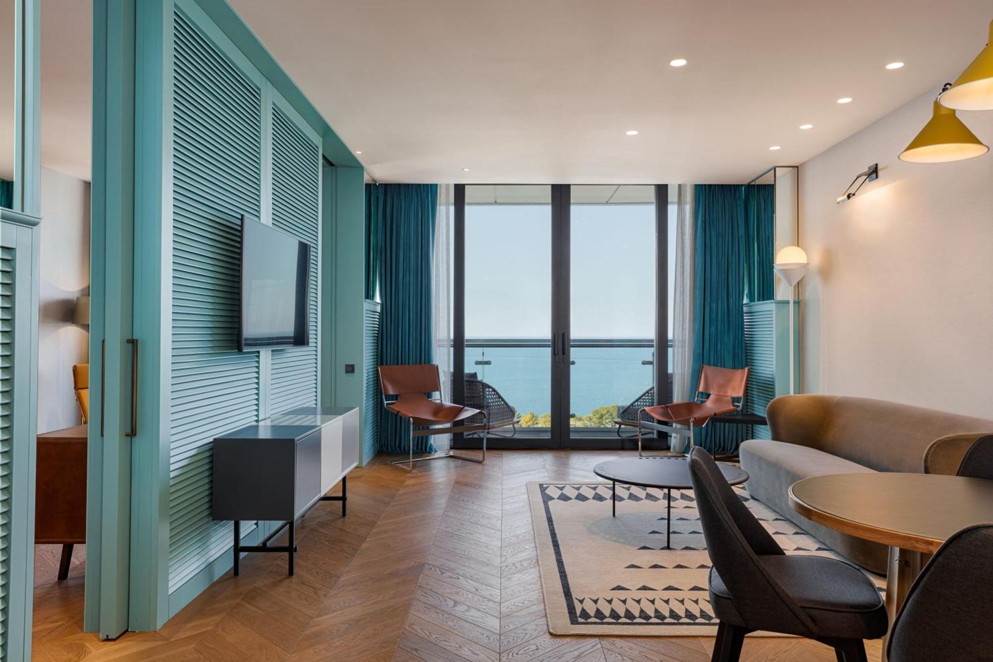 Le Meridien Batoemi Buitenkant foto