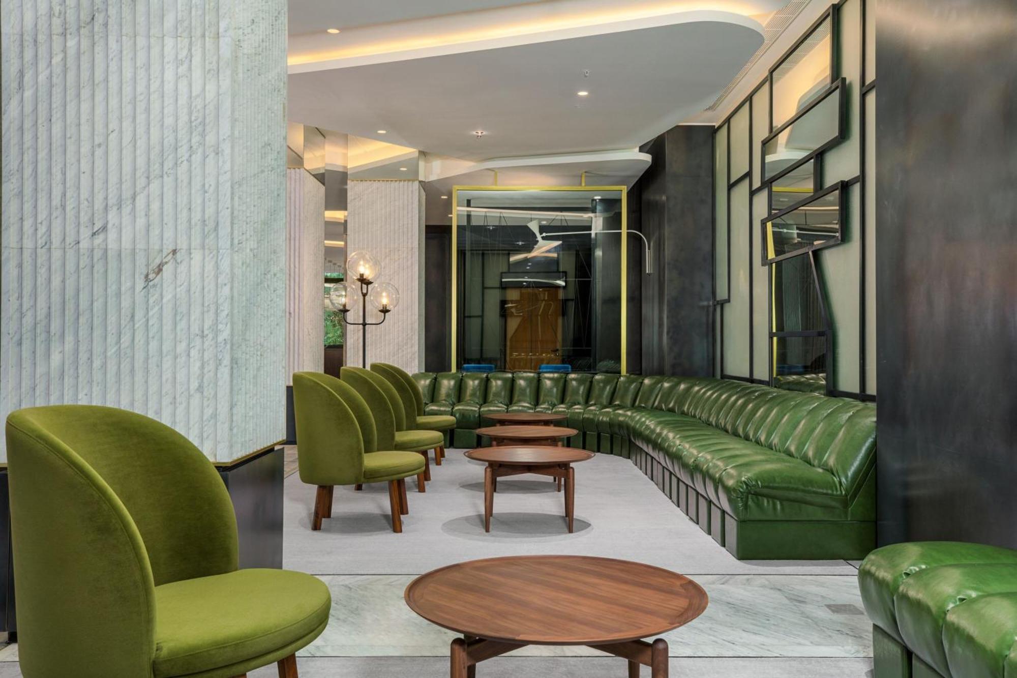 Le Meridien Batoemi Buitenkant foto