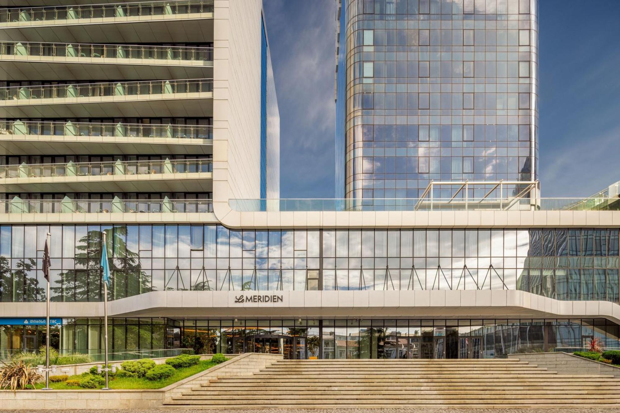 Le Meridien Batoemi Buitenkant foto